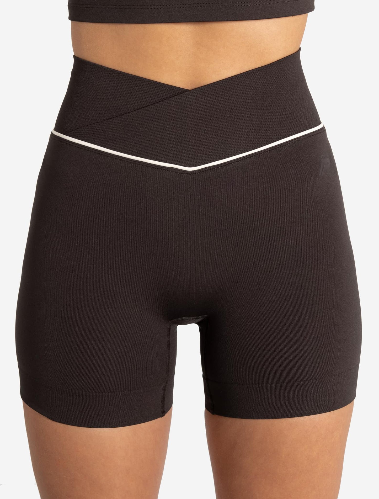 Sculpt Seamless Scrunch Shorts - Espresso/Marshmallow